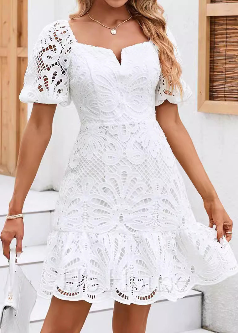 Beautifully Crafted Dress in a Classic Style