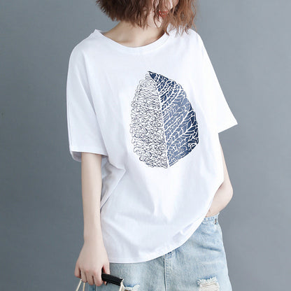 Effortlessly Elegant Top with a Timeless Design