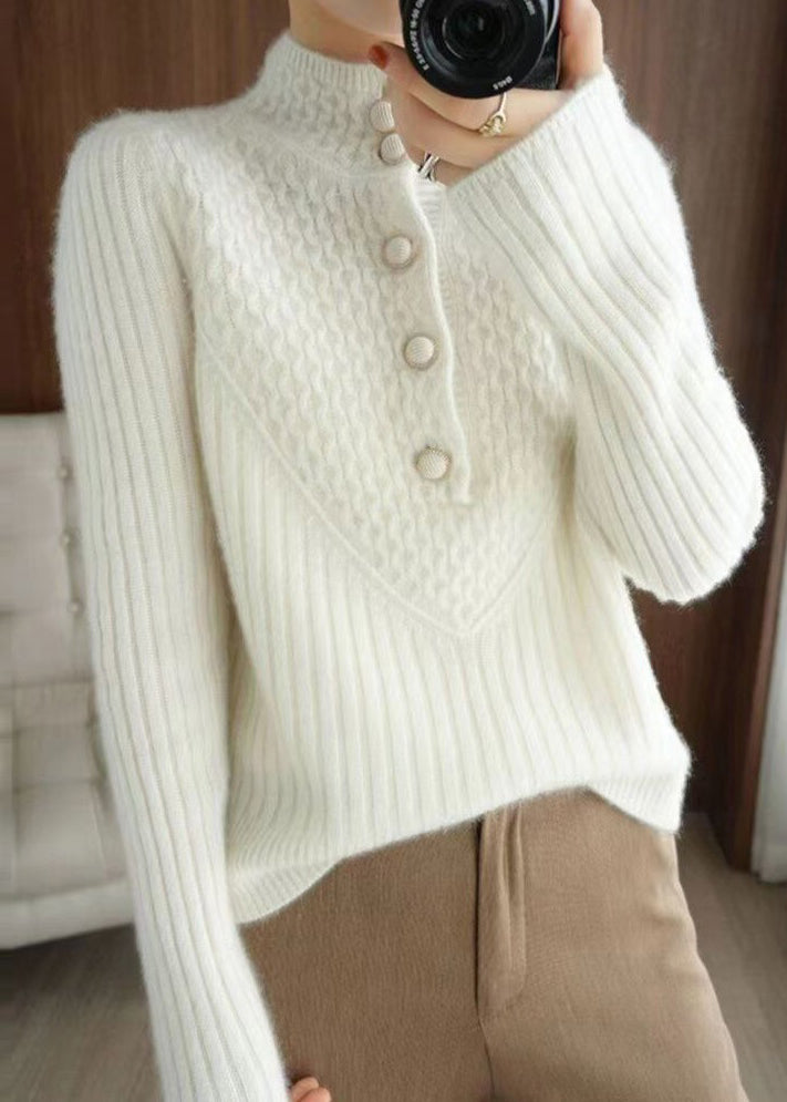 Beautifully Finished Sweater in a Timeless Design