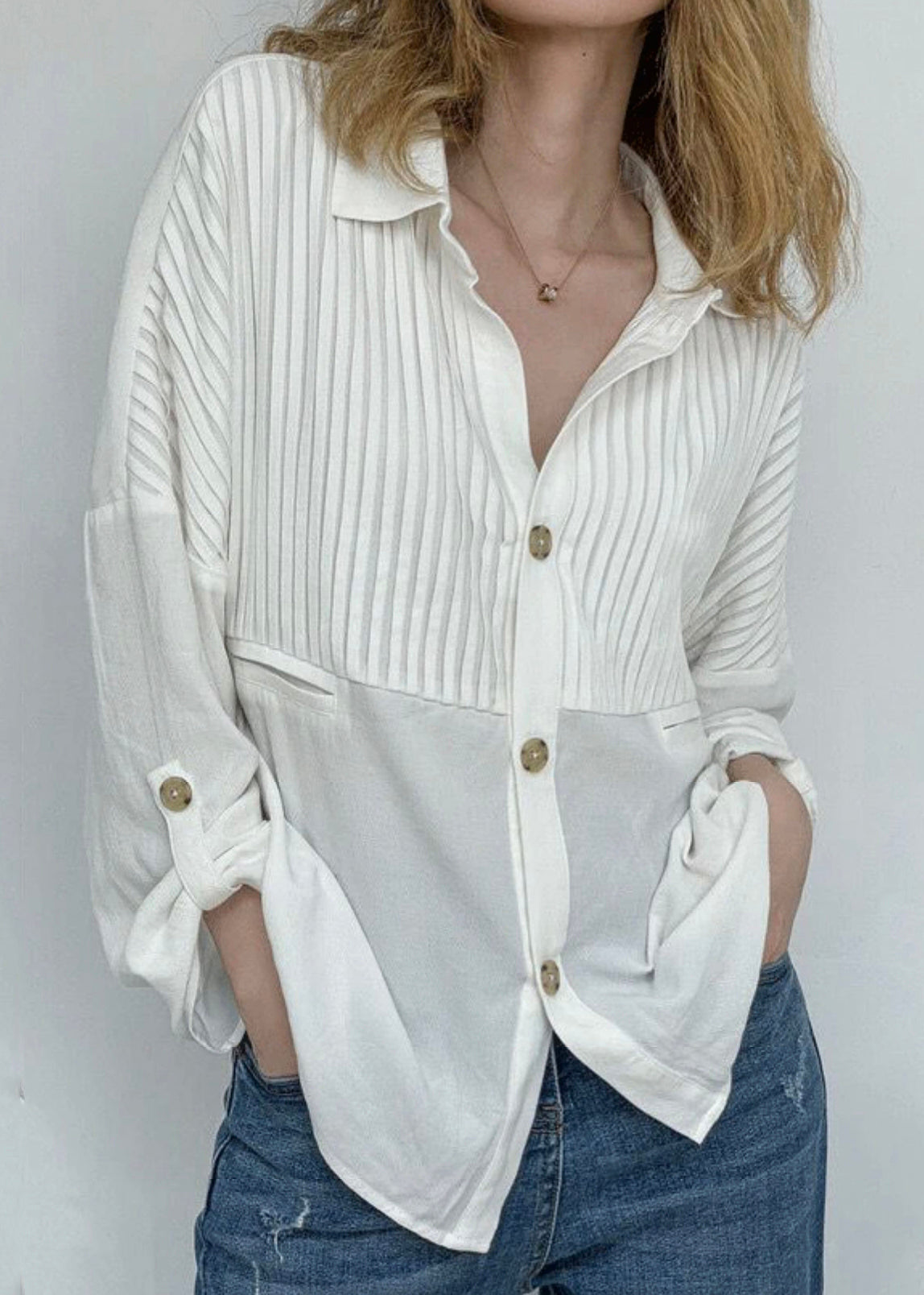Sophisticated Blouse with a Clean Classic Look