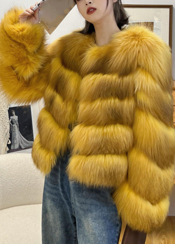 Gracefully Styled Coat for Any Occasion