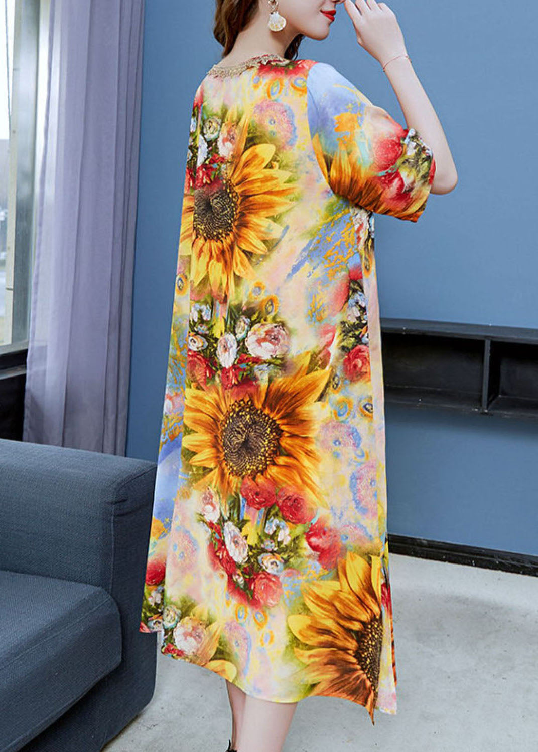 Gracefully Styled Dress for Any Occasion