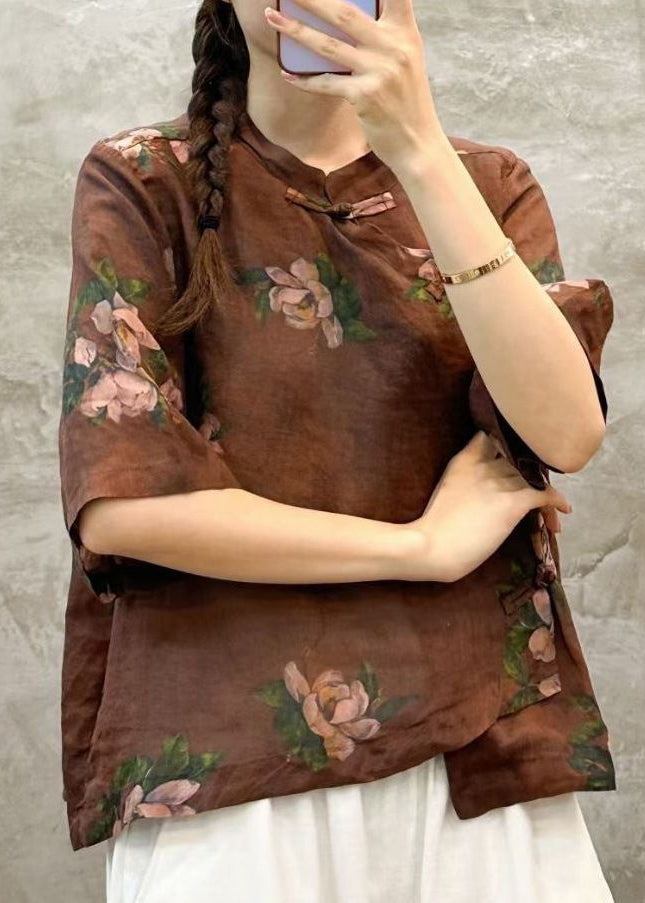 Beautifully Finished Blouse in a Timeless Design