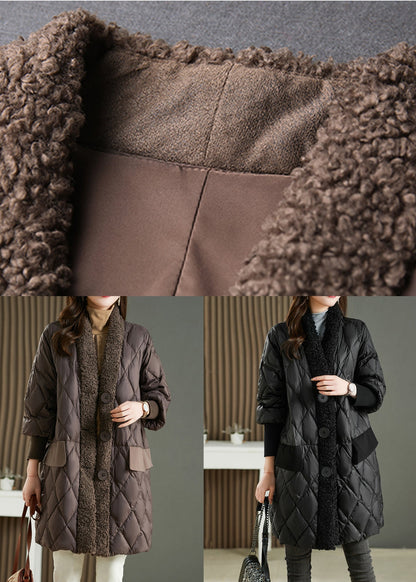 Sophisticated Garment with a Clean Classic Look