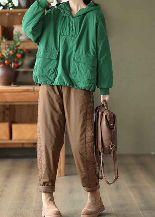 Effortlessly Elegant Pants with a Timeless Design