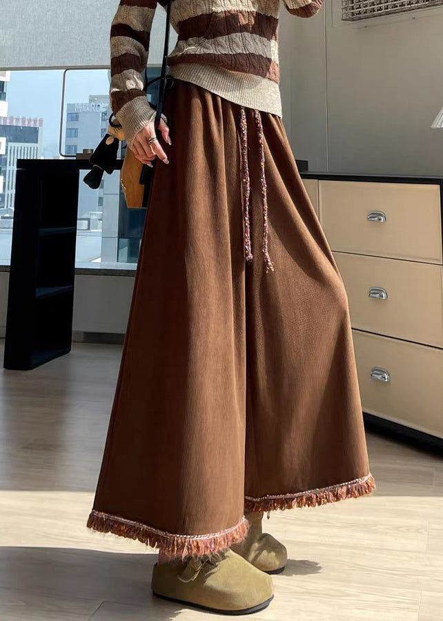 Well Tailored Pants with a Graceful Silhouette