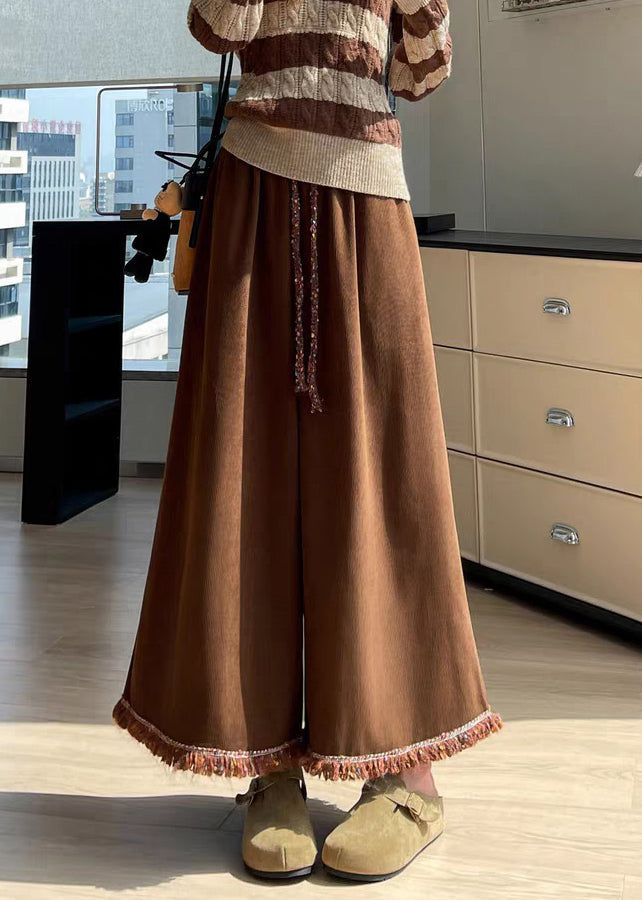 Well Tailored Pants with a Graceful Silhouette