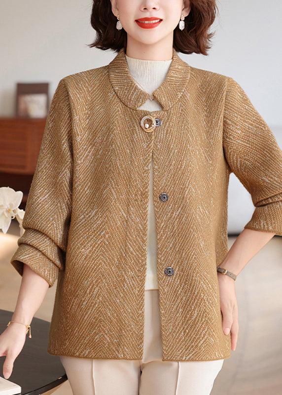 Classic Vintage Coat with a Flattering Fit