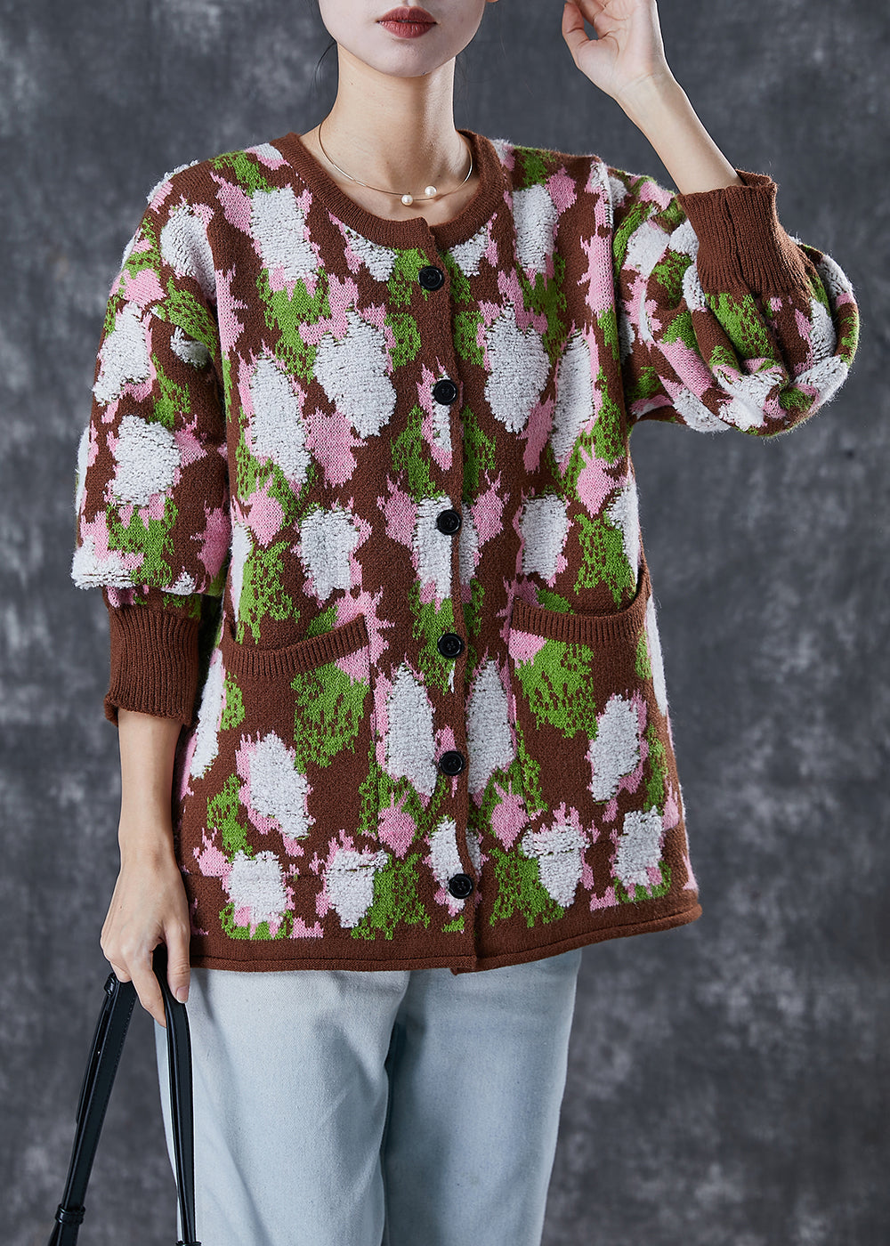 Gracefully Styled Jacket for Any Occasion