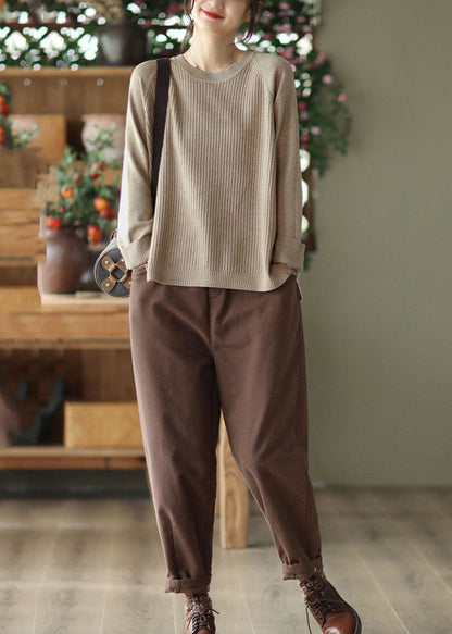 Well Tailored Pants with a Graceful Silhouette