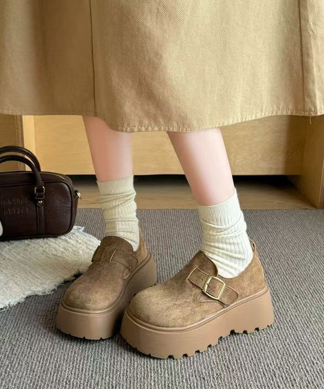 Graceful Orthopedic Loafers for Modern Look
