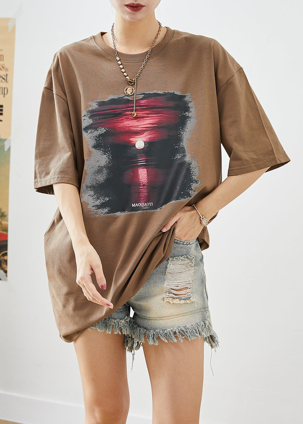 Well Tailored Top with a Graceful Silhouette