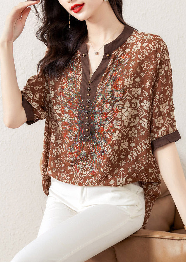 Well Tailored Top with a Graceful Silhouette