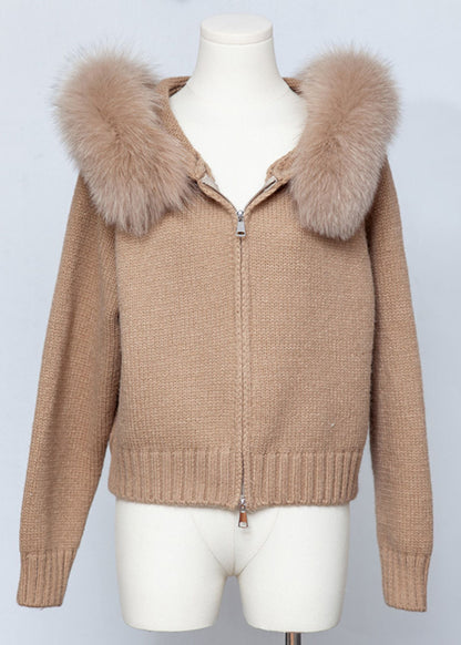 Beautifully Finished Coat in a Timeless Design