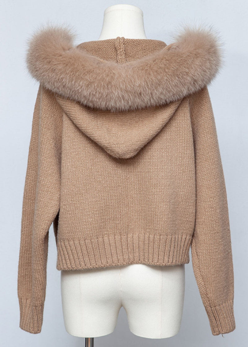 Beautifully Finished Coat in a Timeless Design