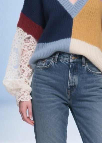 Classic Vintage Sweater with a Flattering Fit