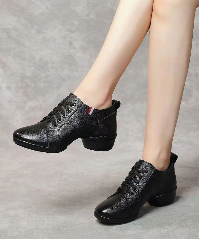 Graceful Orthopedic Shoes for Modern Look