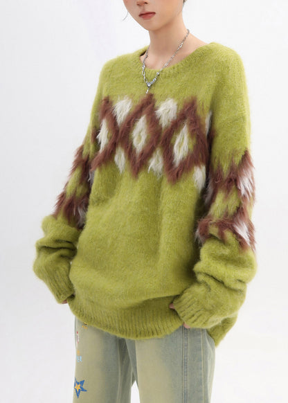 Beautifully Finished Top in a Timeless Design