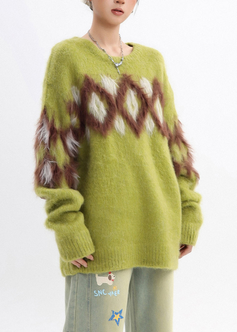 Beautifully Finished Top in a Timeless Design