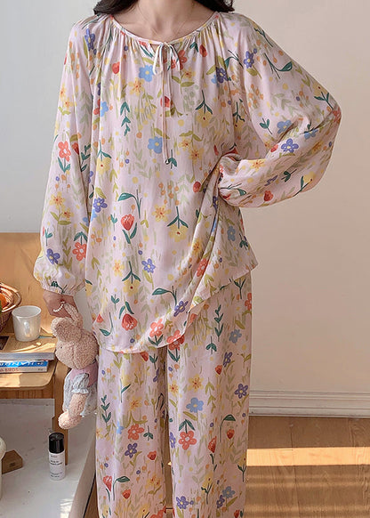 Well Tailored Pants with a Graceful Silhouette