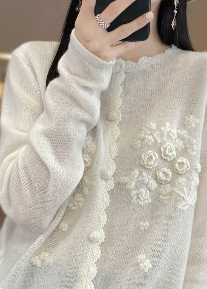 Gracefully Styled Cardigan for Any Occasion