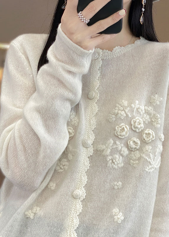 Gracefully Styled Cardigan for Any Occasion