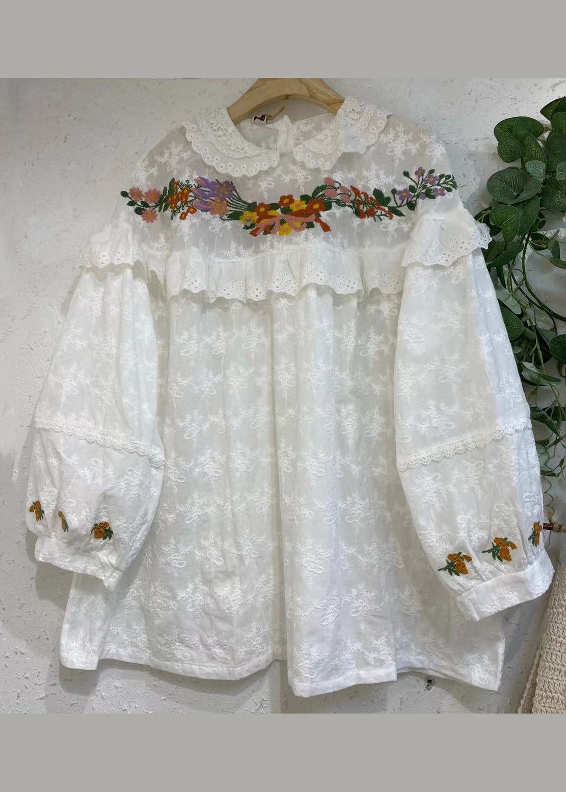 Elegantly Styled Shirt for Everyday Wear