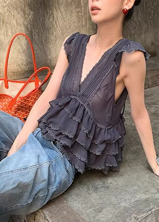 Effortlessly Elegant Garment with a Timeless Design