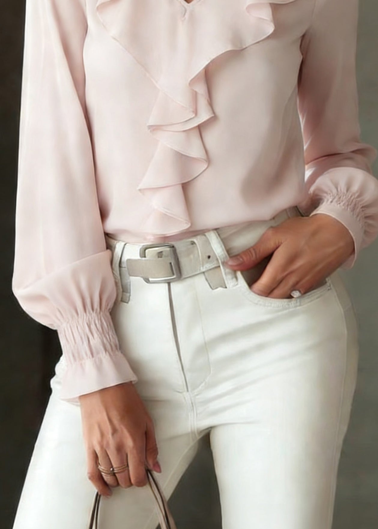 Effortlessly Elegant Shirt with a Timeless Design