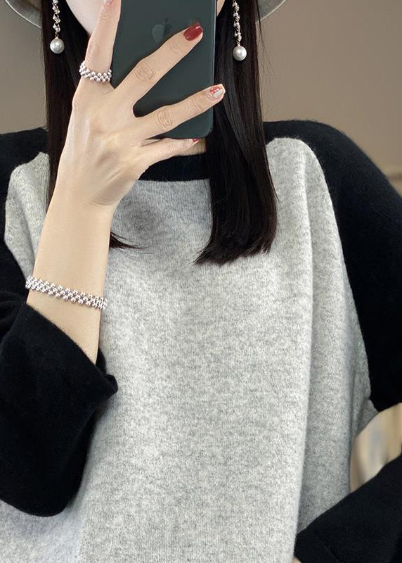 Effortlessly Elegant Sweater with a Timeless Design