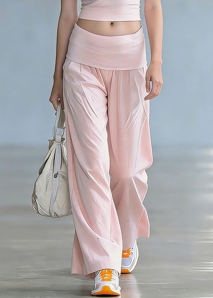 Effortlessly Elegant Pants with a Timeless Design