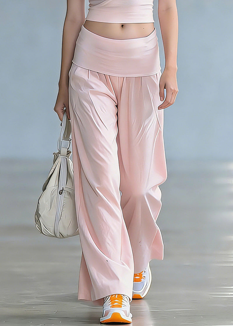 Effortlessly Elegant Pants with a Timeless Design
