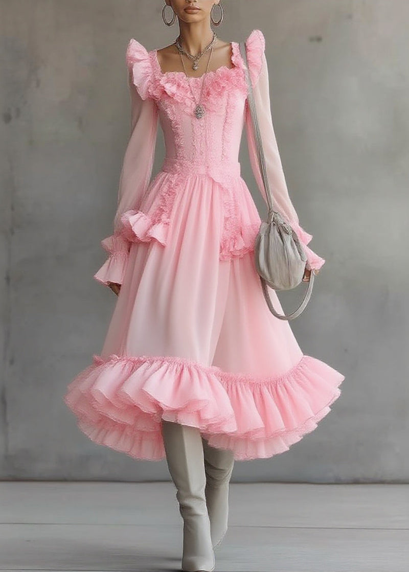 Well Tailored Dress with a Graceful Silhouette