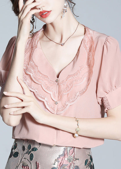 Well Tailored Shirt with a Graceful Silhouette