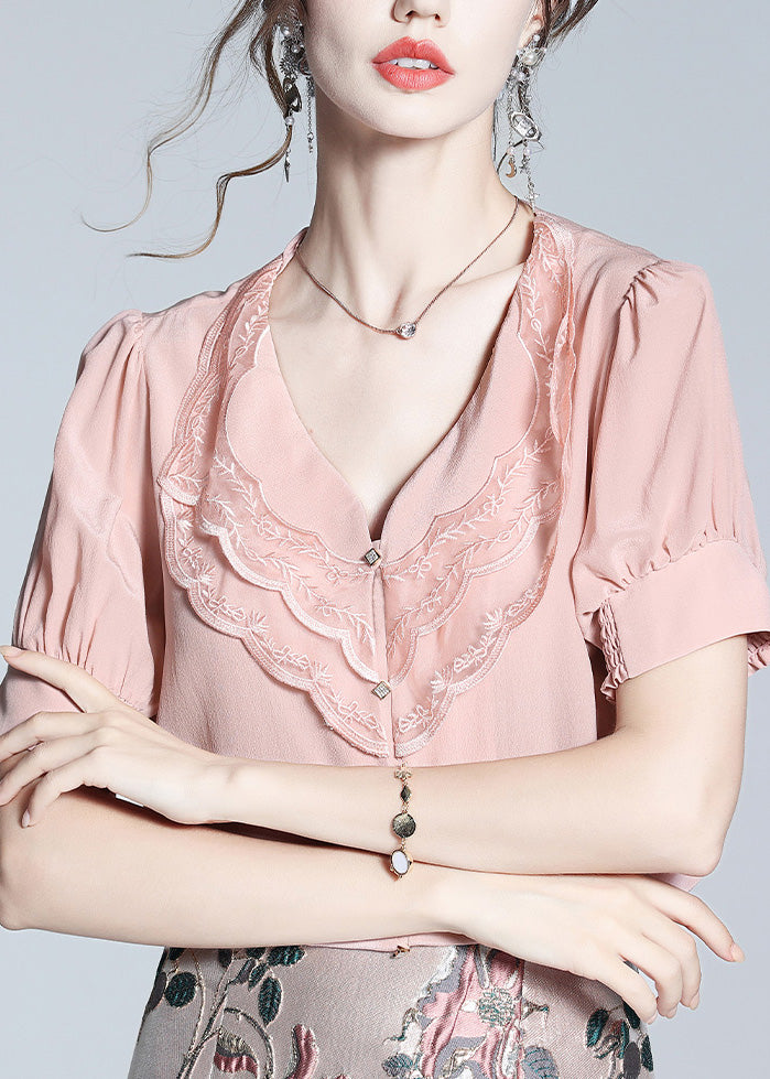 Well Tailored Shirt with a Graceful Silhouette