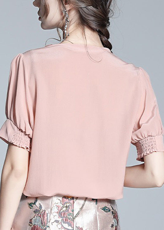 Well Tailored Shirt with a Graceful Silhouette