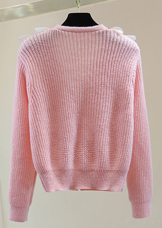 Well Tailored Sweater with a Graceful Silhouette