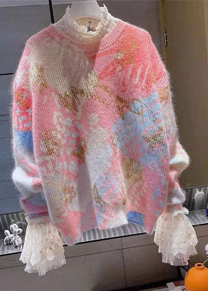 Classic Vintage Sweater with a Flattering Fit