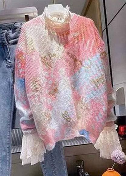 Classic Vintage Sweater with a Flattering Fit