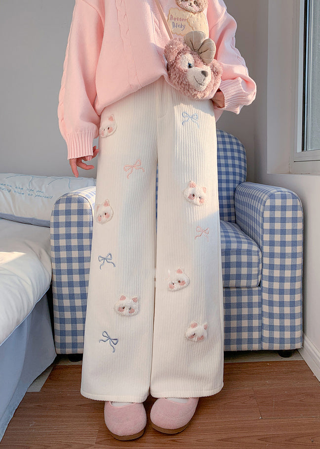 Elegantly Styled Pants for Everyday Wear