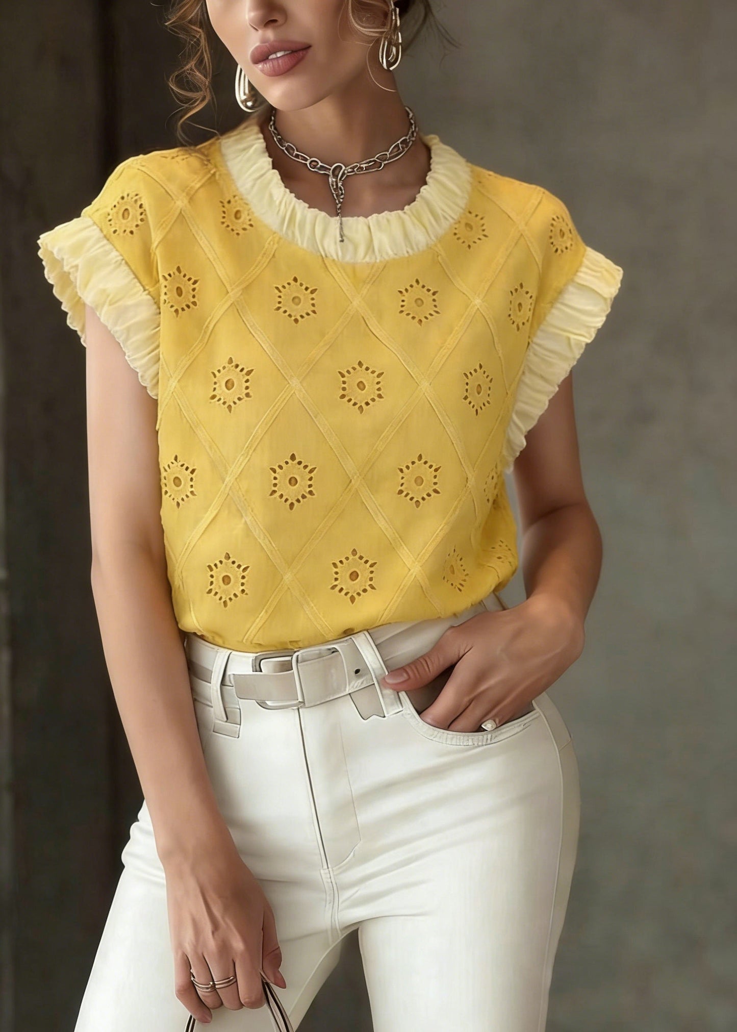 Well Tailored Shirt with a Graceful Silhouette