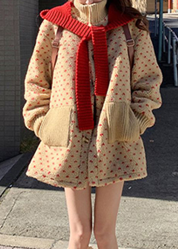 Classic Vintage Coat with a Flattering Fit