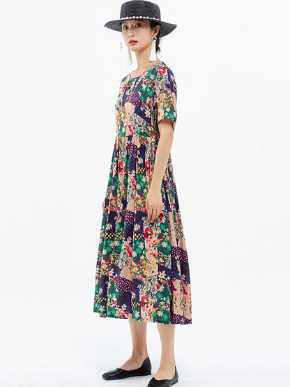 Classic Vintage Dress with a Flattering Fit