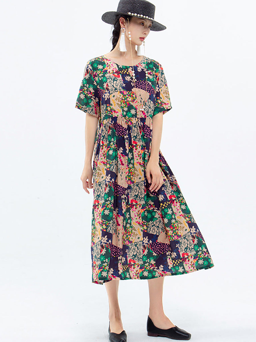 Classic Vintage Dress with a Flattering Fit