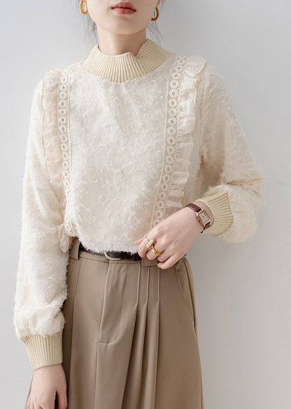 Well Tailored Blouse with a Graceful Silhouette