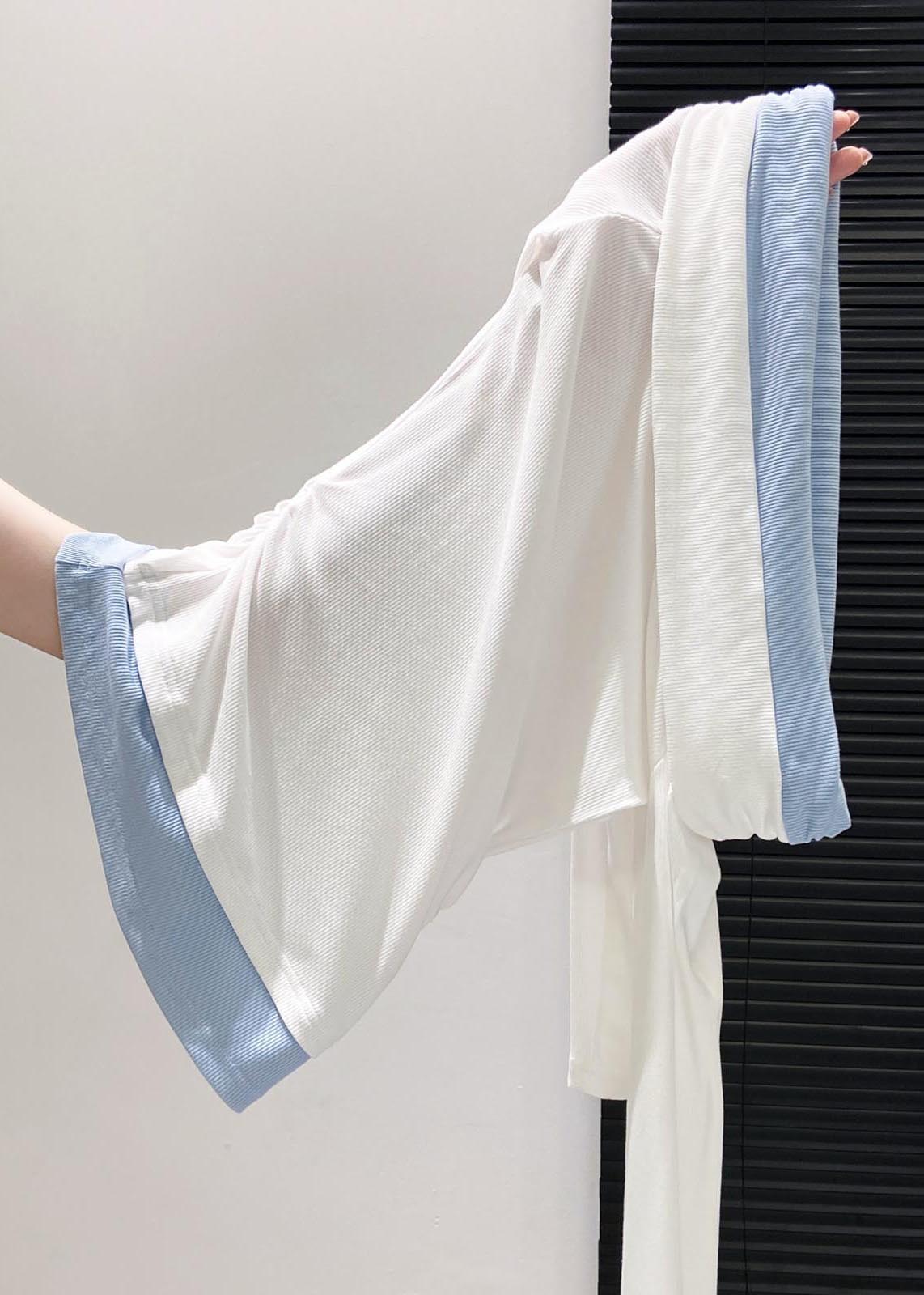 Classic Vintage Shirt with a Flattering Fit