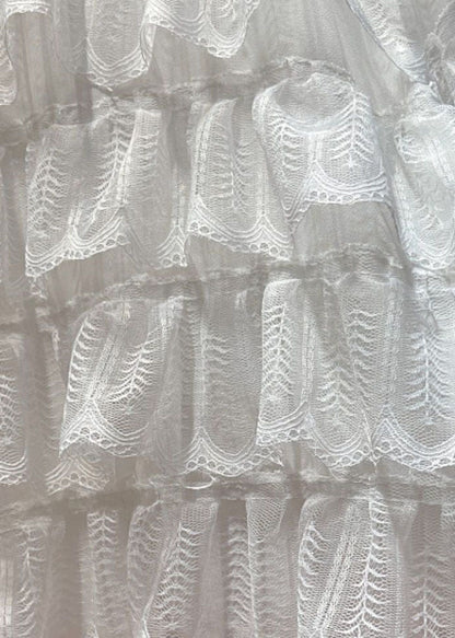 Beautifully Crafted Blouse in a Classic Style