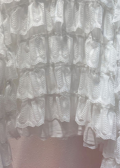 Beautifully Crafted Blouse in a Classic Style