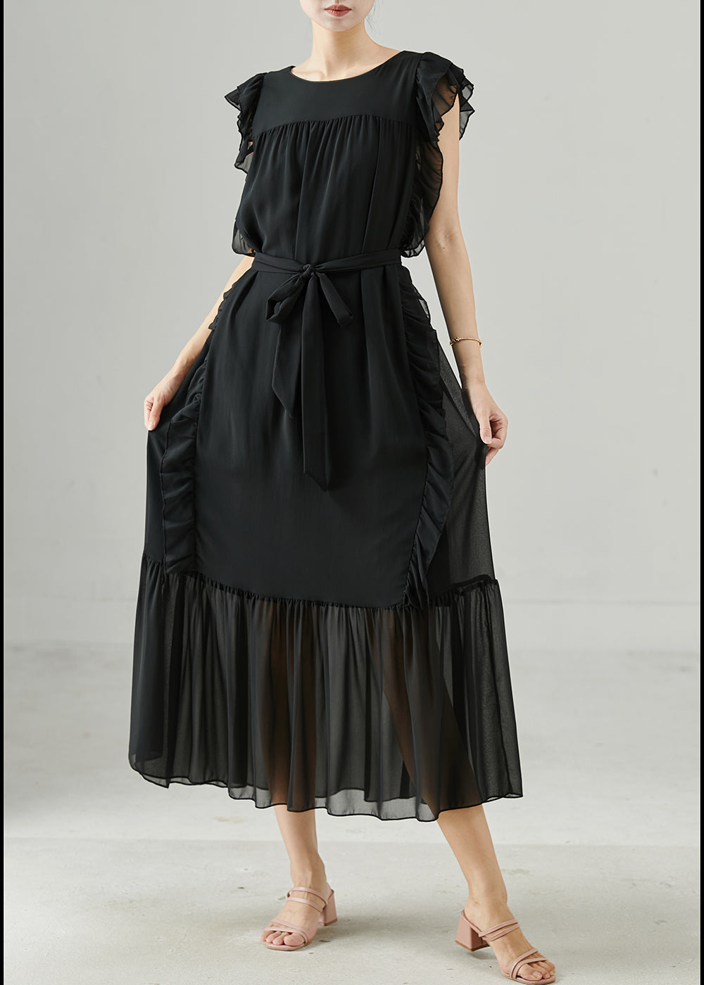 Classic Vintage Dress with a Flattering Fit