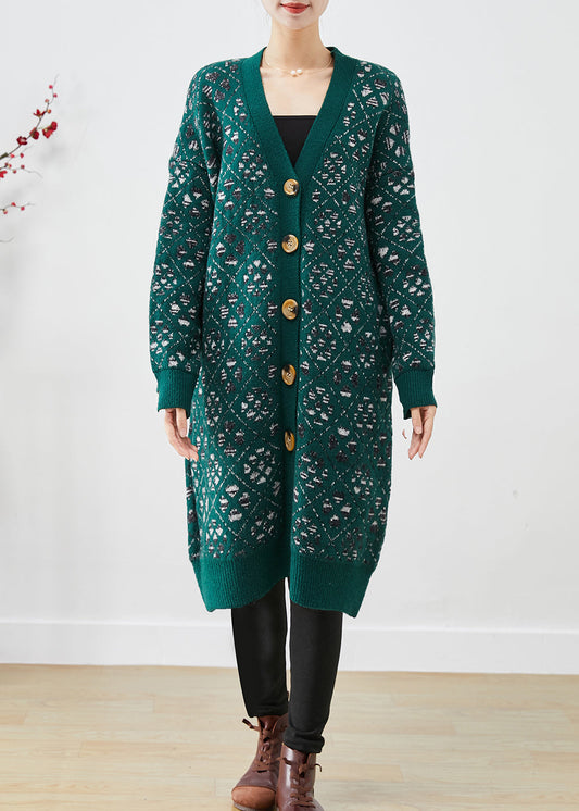 Gracefully Styled Coat for Any Occasion